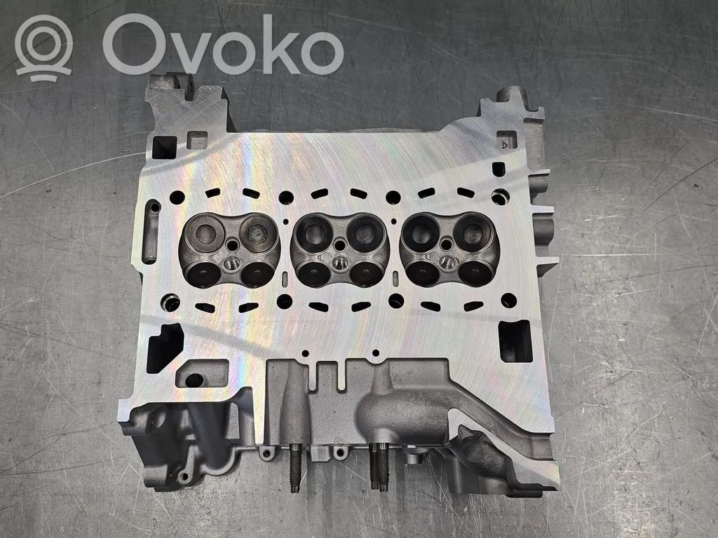 Ford C-MAX II Engine head 