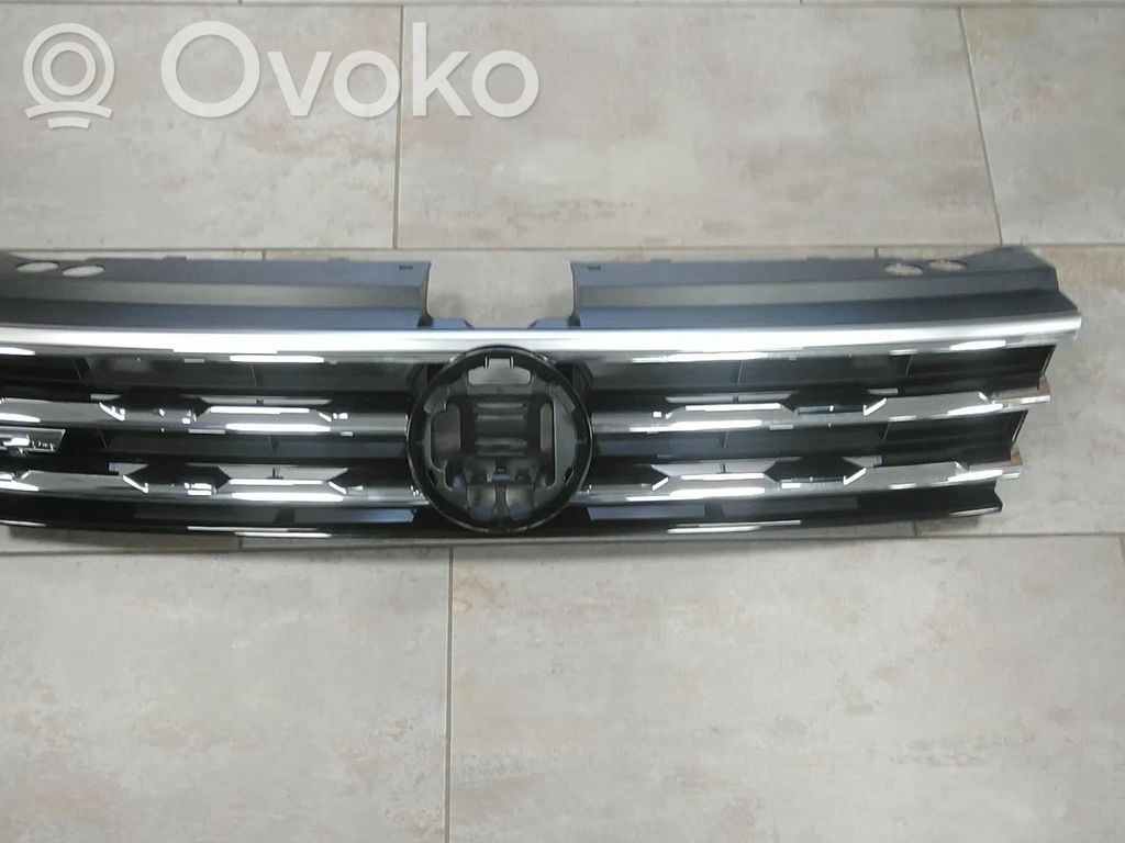 Volkswagen Tiguan Grilă radiator față 