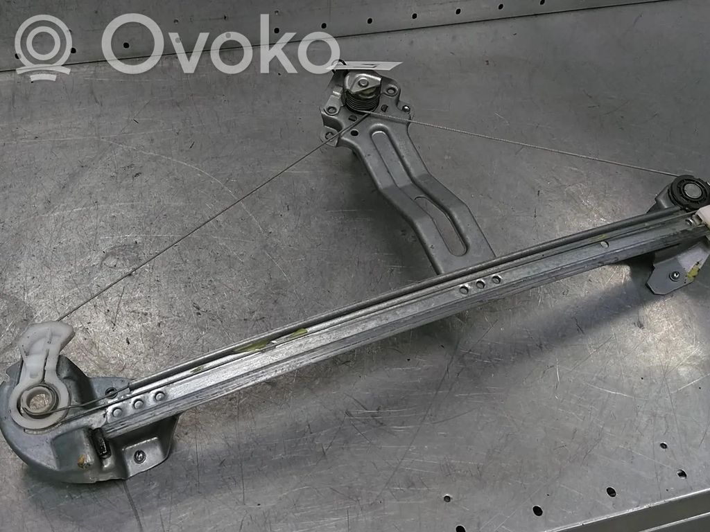 Opel Meriva A Mecanismo para subir la puerta trasera sin motor 