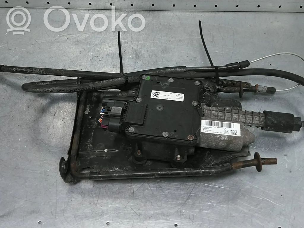 Opel Meriva B Motore del freno a mano/freno di stazionamento 