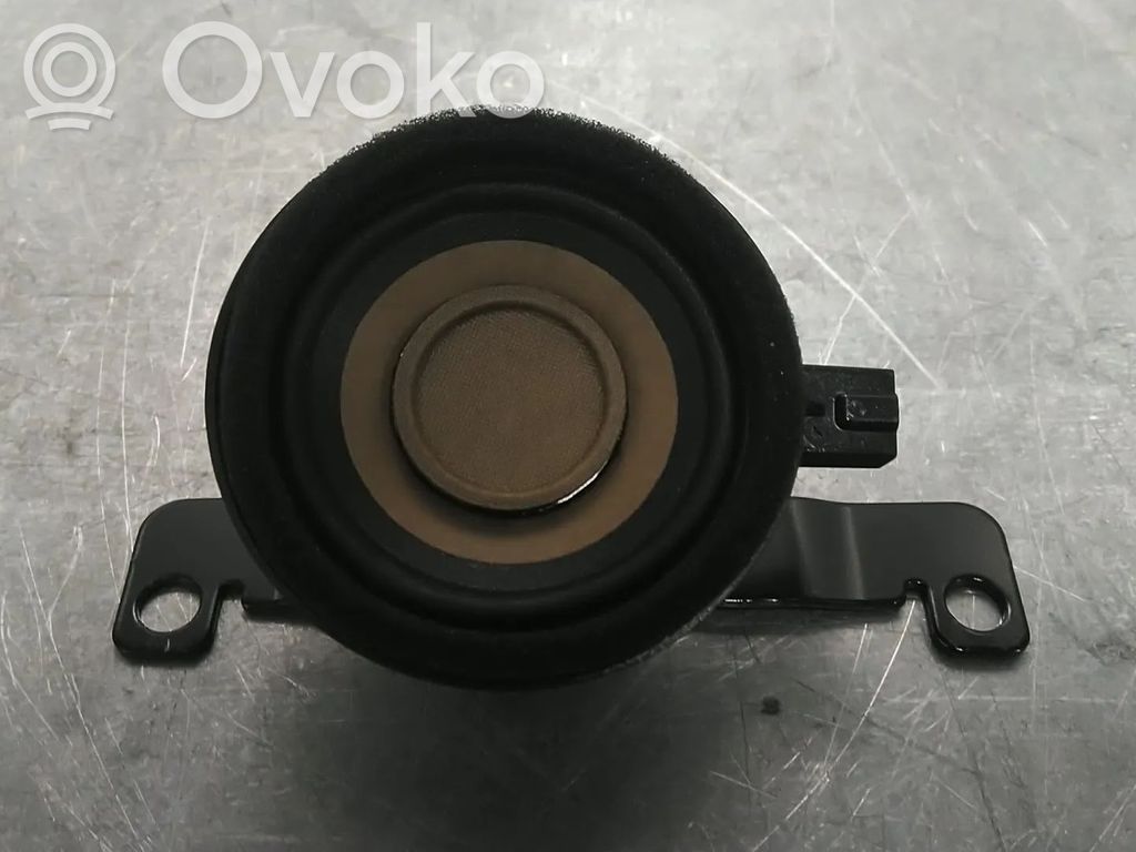 Audi e-tron Front door speaker 
