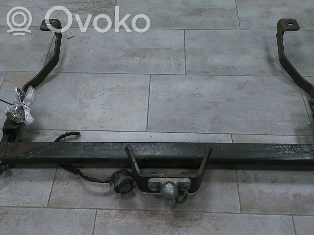 Renault Trafic III (X82) Hak holowniczy / Komplet 