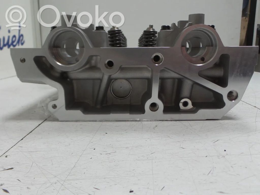 Renault Master II Engine head 