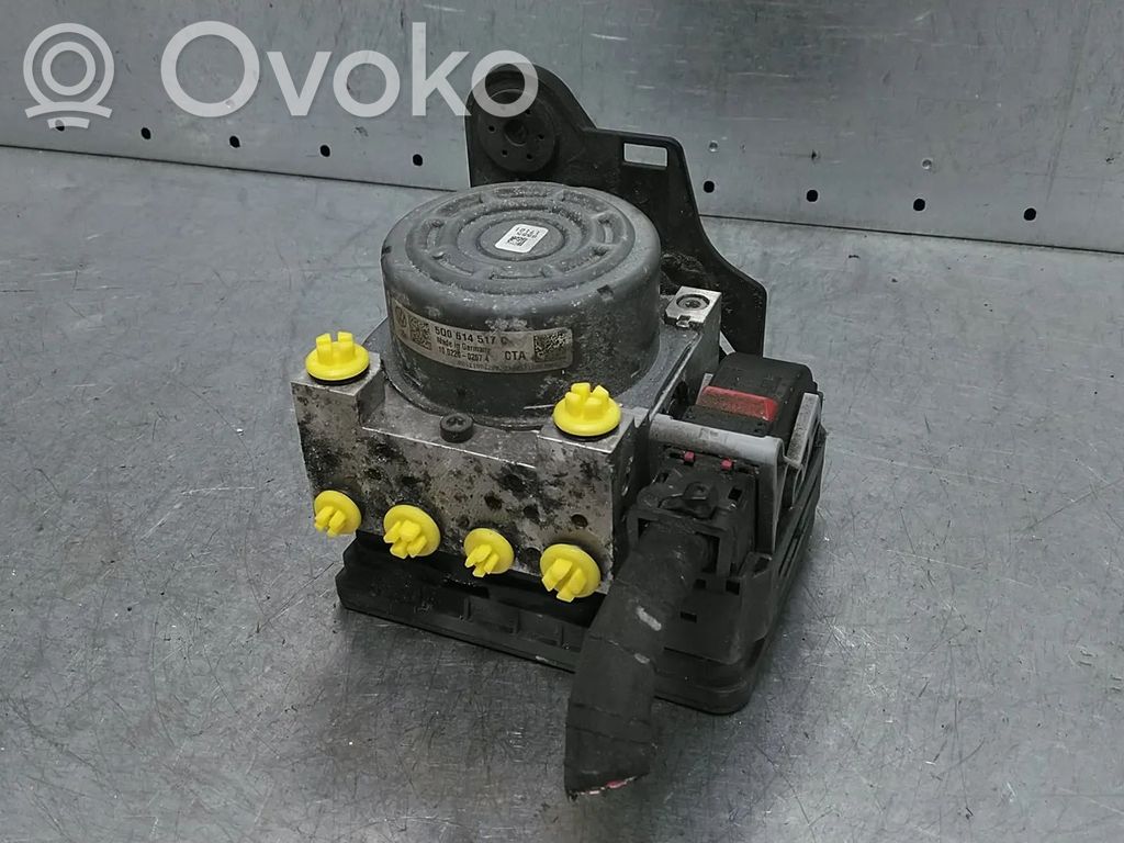 Volkswagen Golf VII ABS-pumppu 