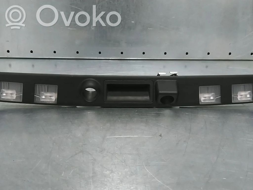 Audi A5 Atvėrimo rankenėlė galinio borto 