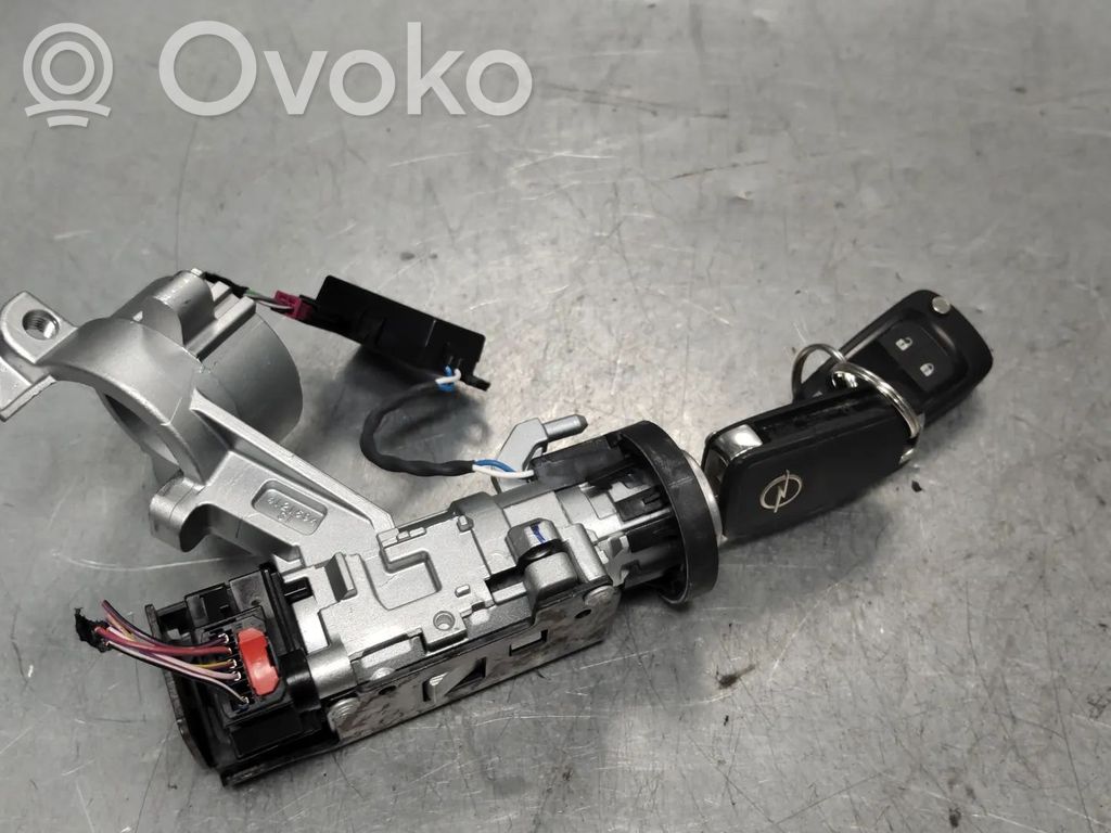 Opel Corsa E Butuc cheie contact 