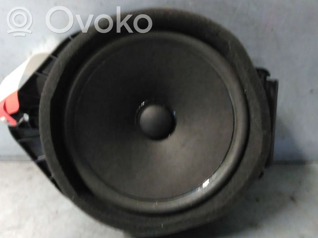 Opel Astra J Altavoz de la puerta delantera 