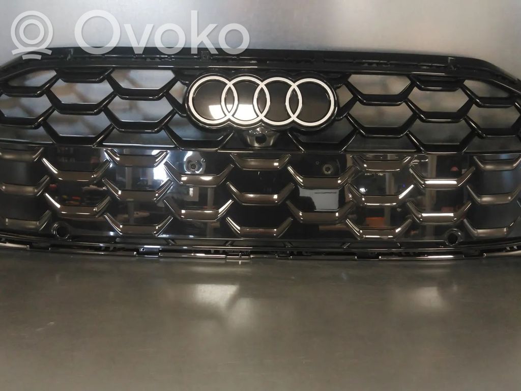 Audi A5 Front bumper upper radiator grill 
