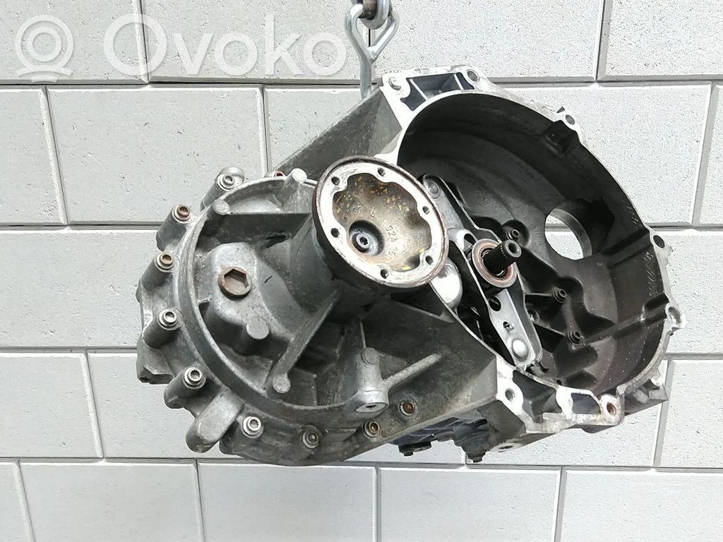 Manualna 5-biegowa skrzynia biegów   0AJ300041Q,0AJ,0AJ300040M,0AJ300040MX,0AJ300040R,0AJ300040RX,0AJ300041H,0AJ300041HX,0AJ300041QX,0AJ300042F,0AJ300042FX,KRG,LHY,NBW