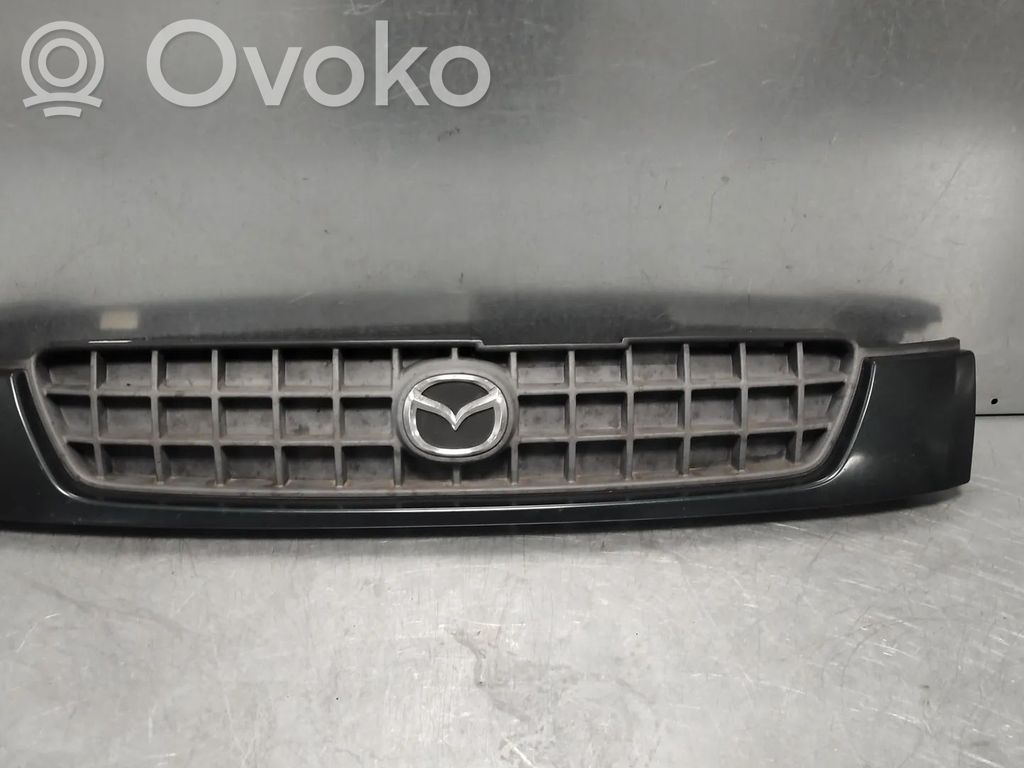 Mazda Demio Oberes Gitter vorne 