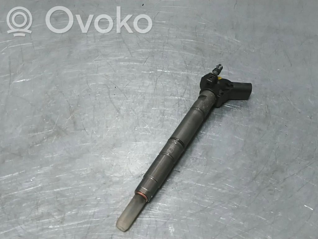 Audi A8 S8 D4 4H Fuel injector 