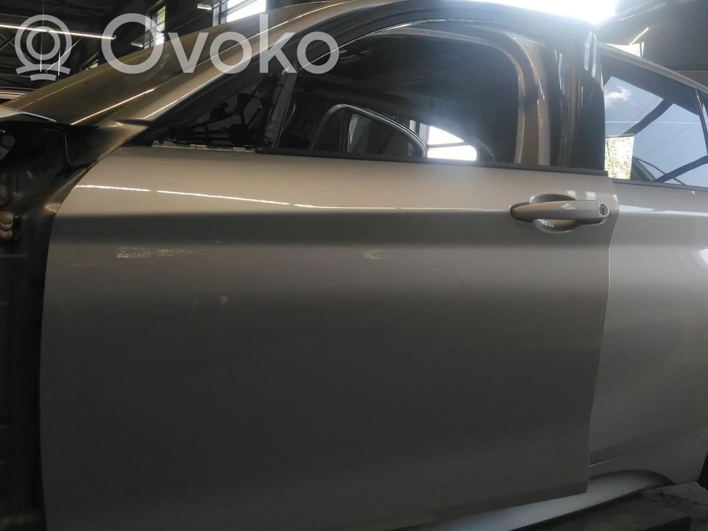 BMW 1 F20 F21 Puerta delantera 
