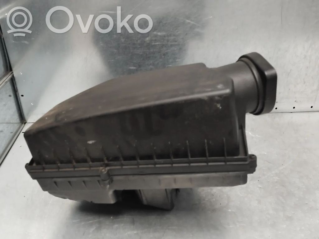 Luftfilterkasten   30748207,D5204T7