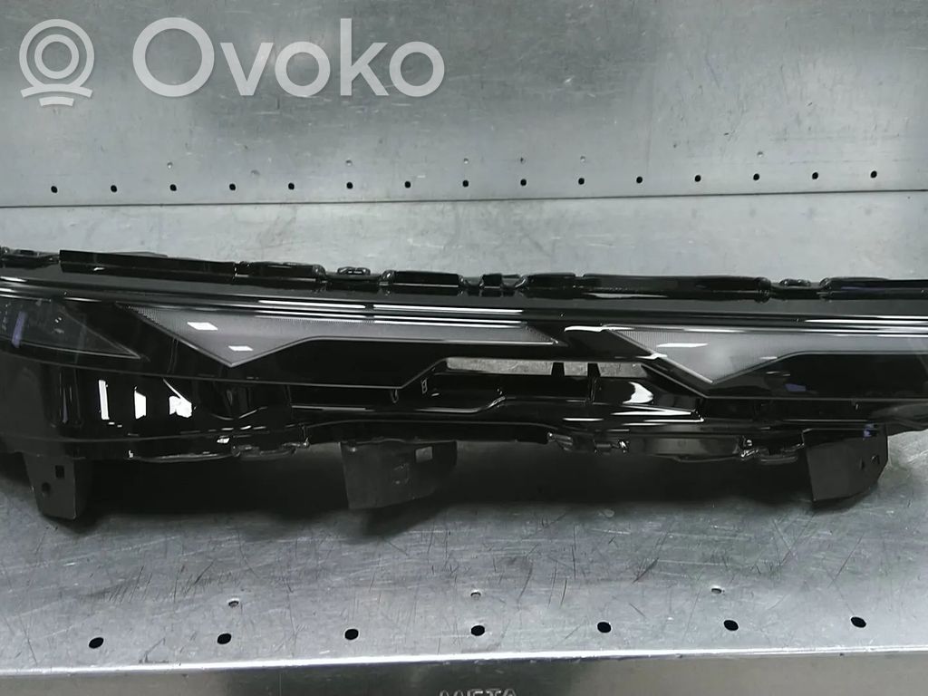 BMW XM Headlight/headlamp 