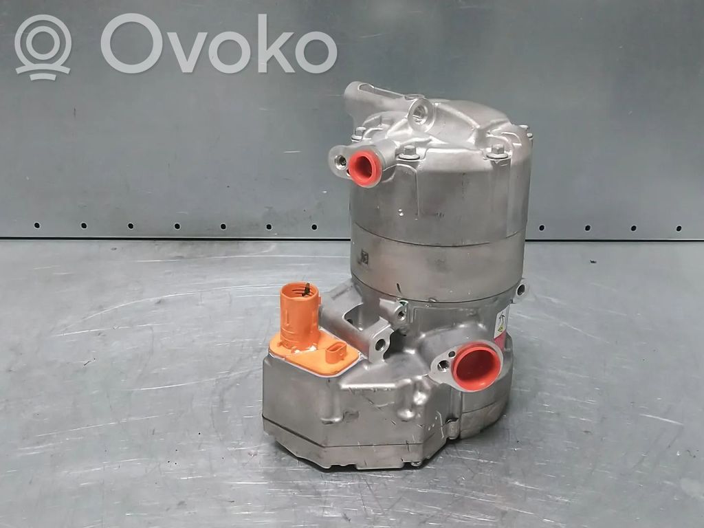 Volkswagen Golf VIII Compressore aria condizionata (A/C) (pompa) 