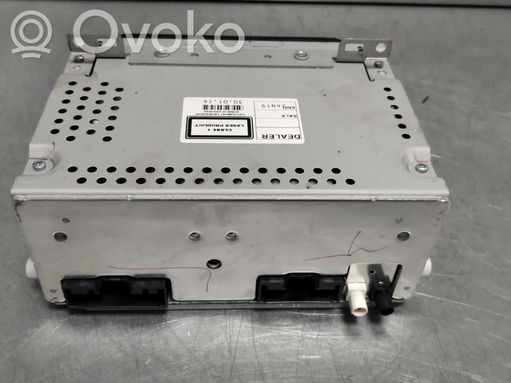 Ford Focus Radio / CD-Player / DVD-Player / Navigation 
