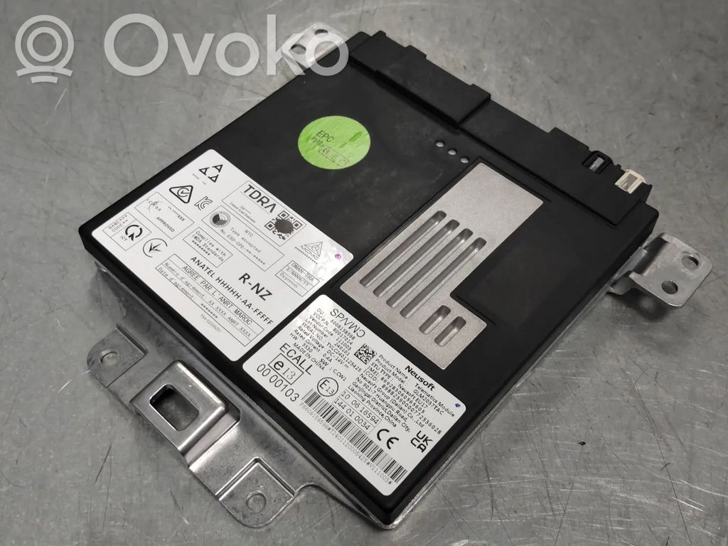 Volvo EX30 Head unit multimedia control 