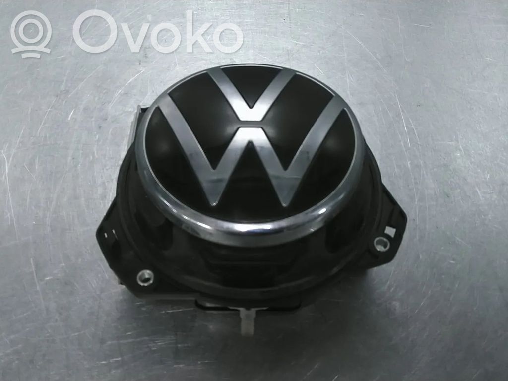 Volkswagen Golf VIII Uchwyt / Rączka otwierania klapy tylnej bagażnika 