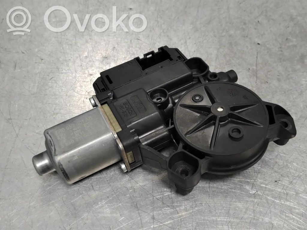 Volkswagen Polo V 6R Motor macara geam ușă față 