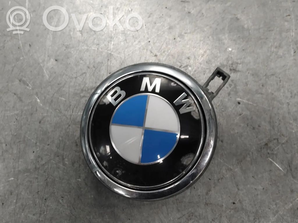 BMW 1 E81 E87 Takaluukun vapautus-/avauskahva 