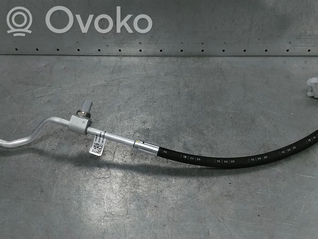 Skoda Enyaq iV Ilmastointilaitteen putki (A/C) 