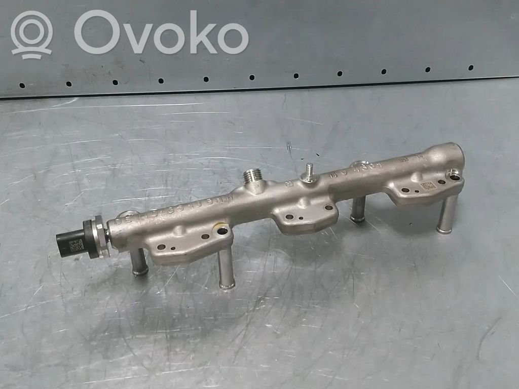 BMW X7 G07 Rampă alimentare injectoare 