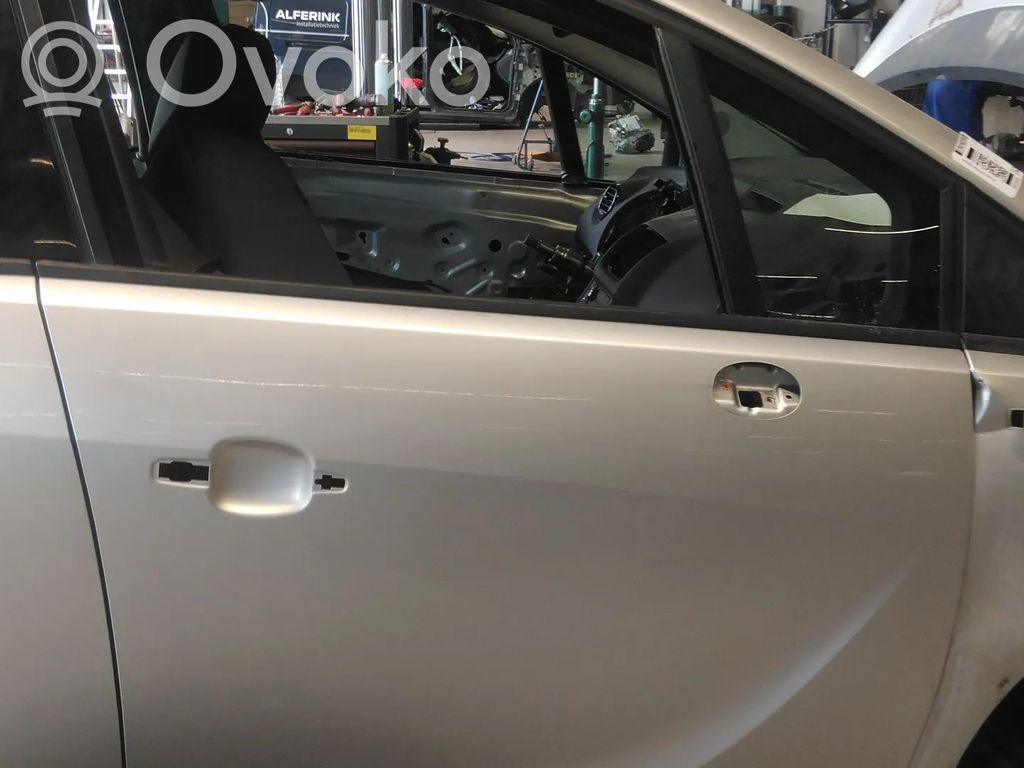 Opel Meriva B Drzwi przednie 