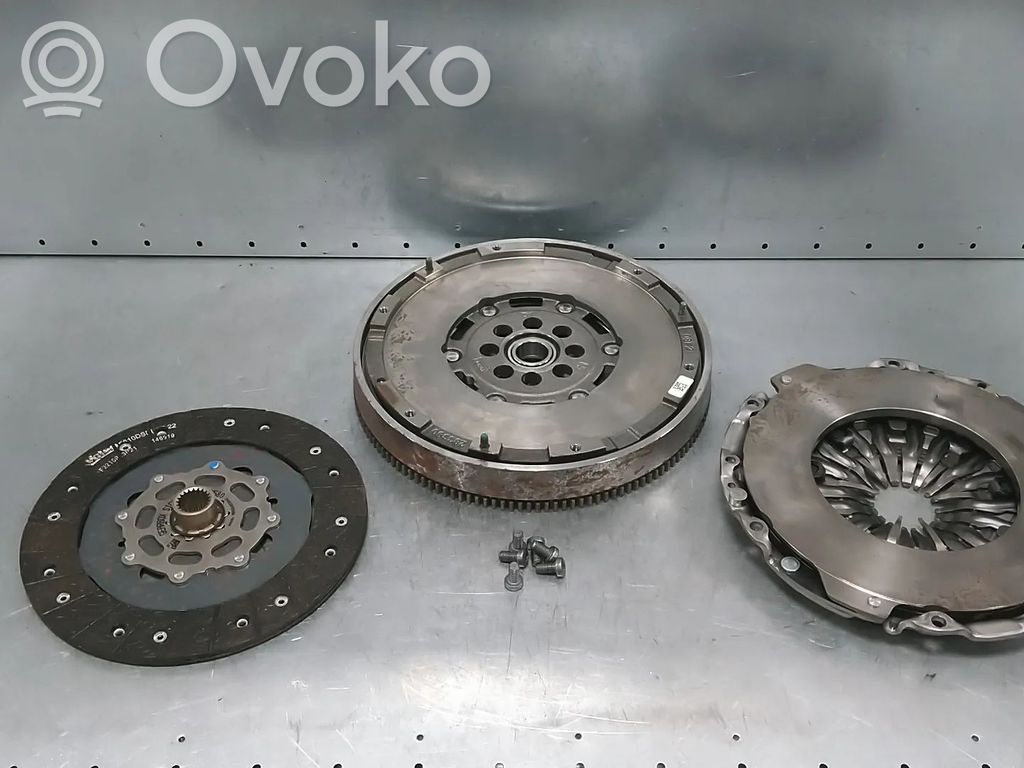 Opel Vivaro Vauhtipyörä 