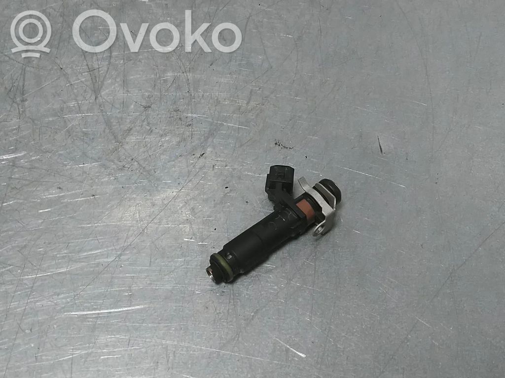 Renault Twingo II Injector combustibil 