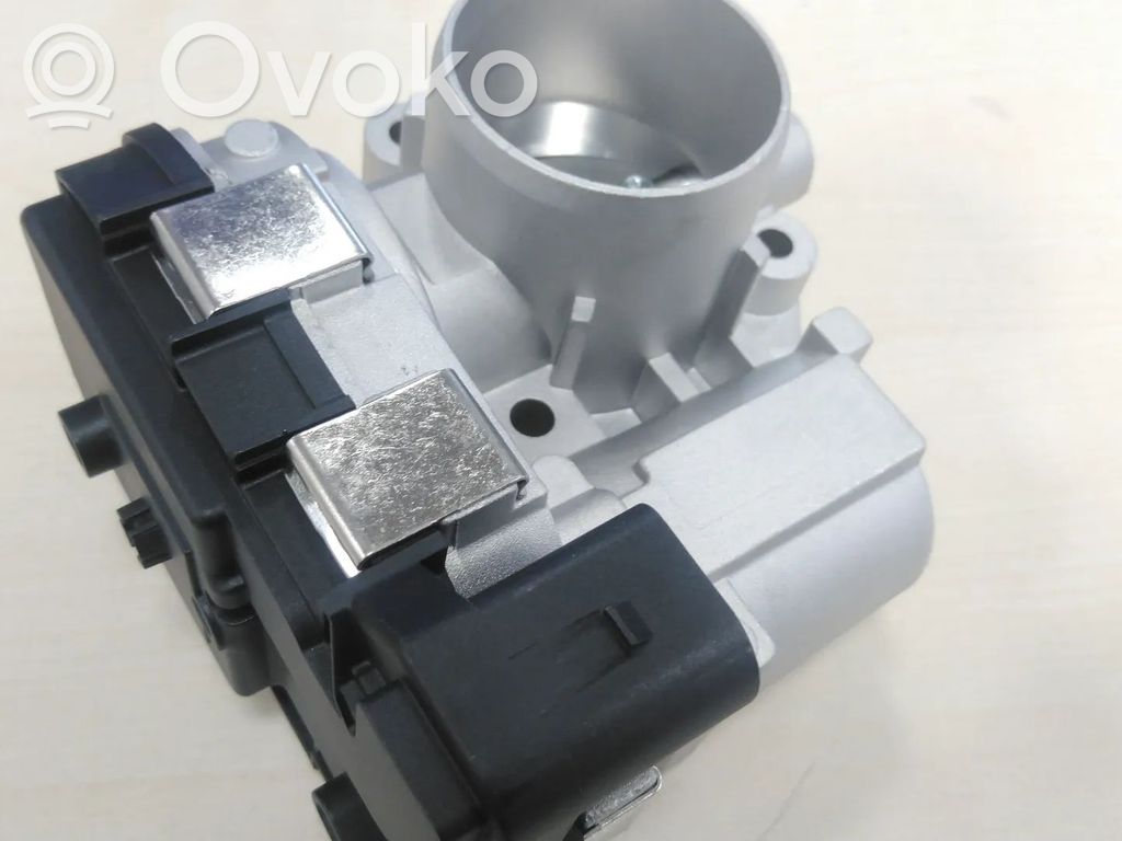 Przepustnica elektryczna   04C133062D,11331777901,120772,120772001,580256,CHY,CHYA,CHYB,CHYE,CPG,CPGA,CWRA,DAFA,MD89369,NRF408015,TB44GTE3V1,TP120772,TP120772001,V10810116