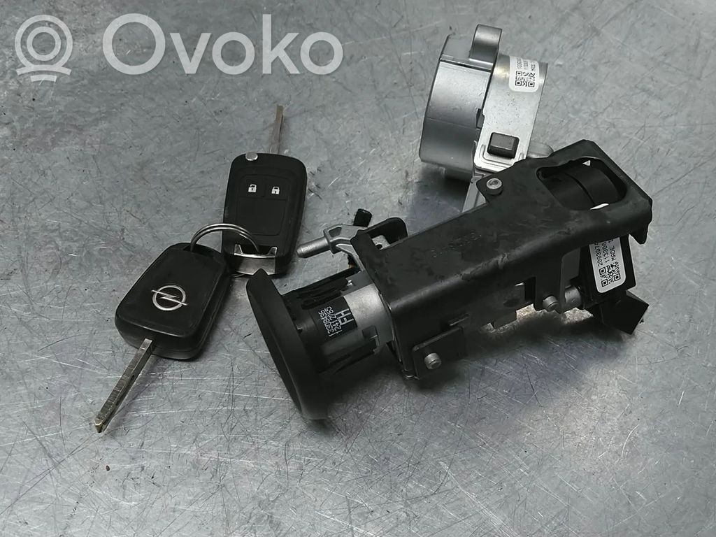 Opel Meriva B Butuc cheie contact 