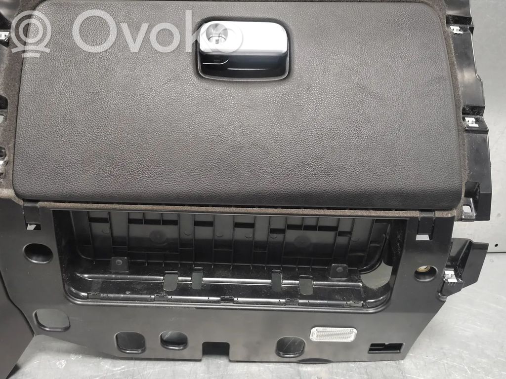 Porsche Macan (95B) Handschuhfach komplett 