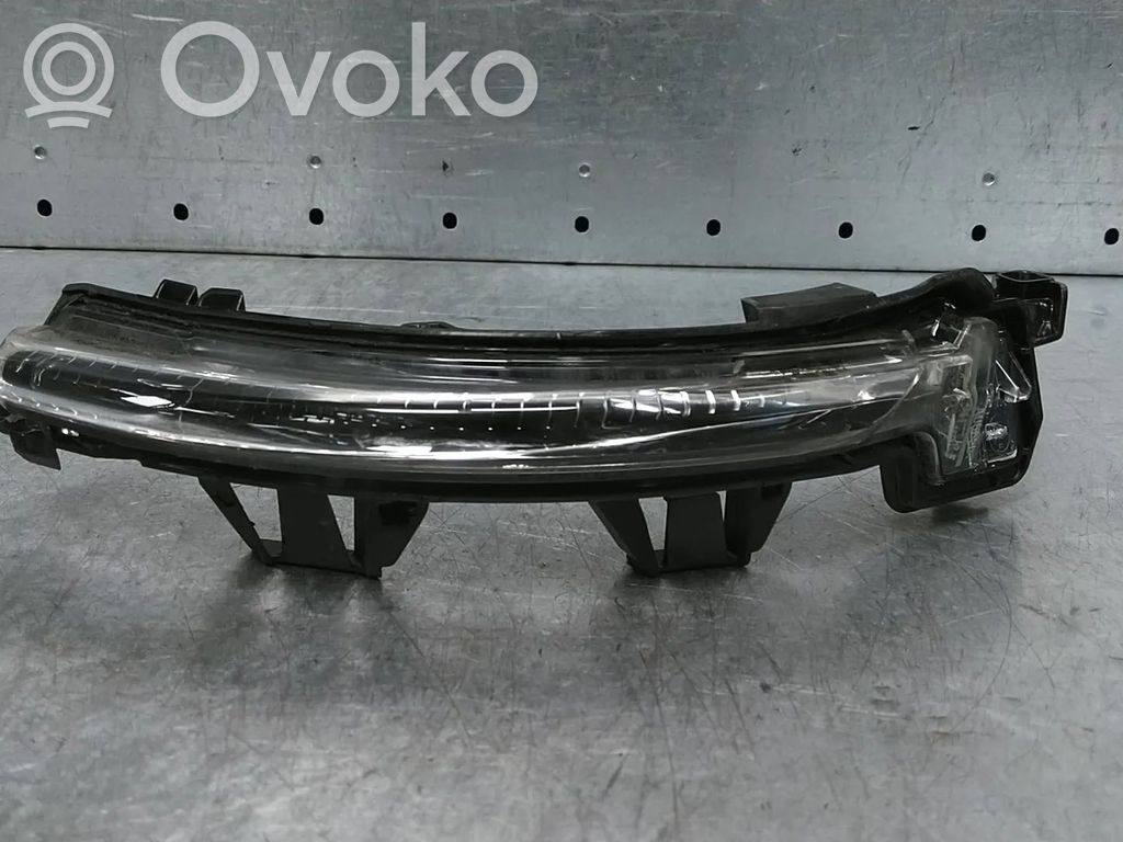 Volvo V60 Einzelteile Außenspiegel Tür vorne 