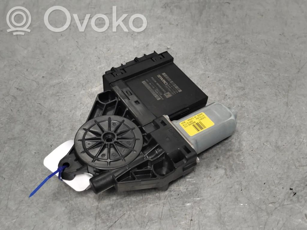 Volvo S90, V90 Motor macara geam ușă față 