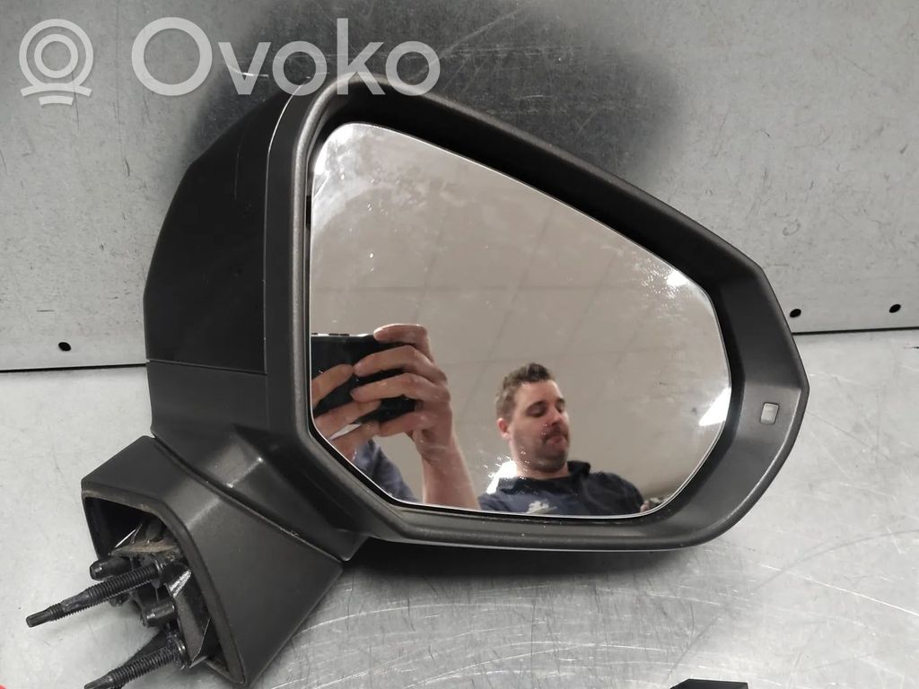 Audi Q2 - Elektryczne lusterko boczne drzwi przednich 