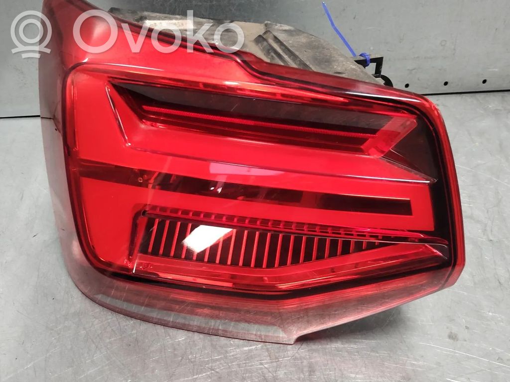 Audi Q2 - Luz trasera/de freno 