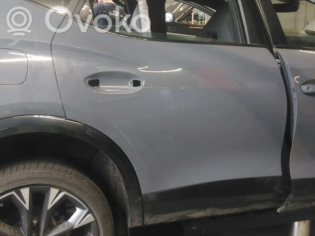 Puerta trasera   5FF833052A,5FF833052