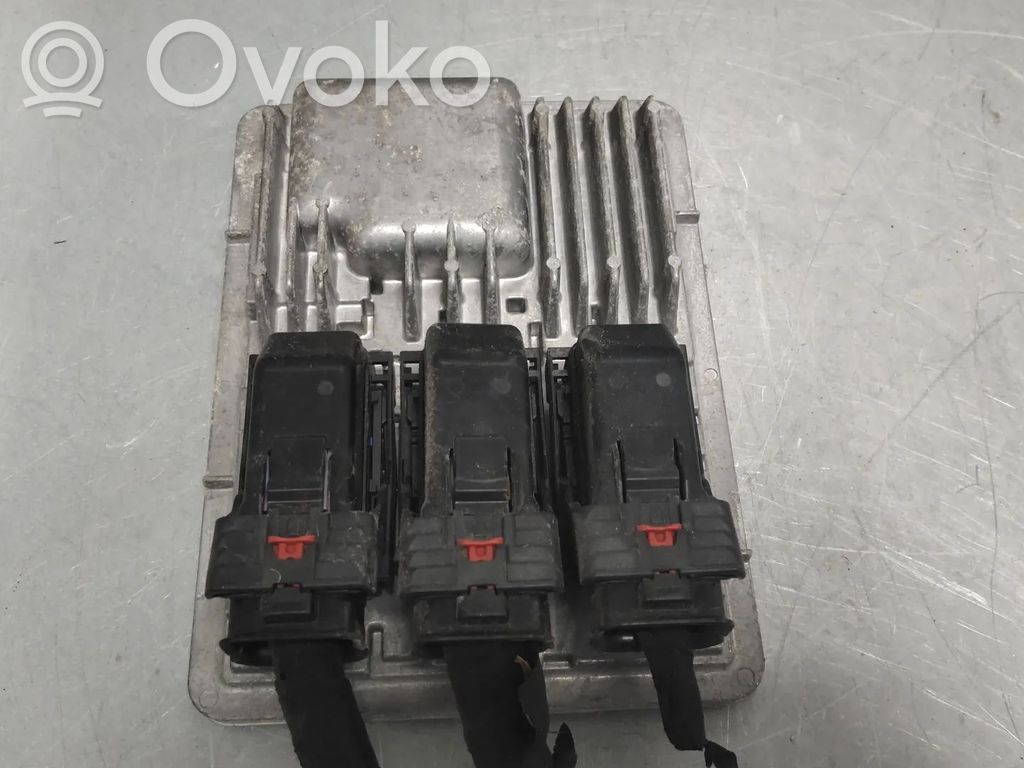 Moottorin ohjainlaite/moduuli   12681318,12669908,12683660,12700116,B10XFL