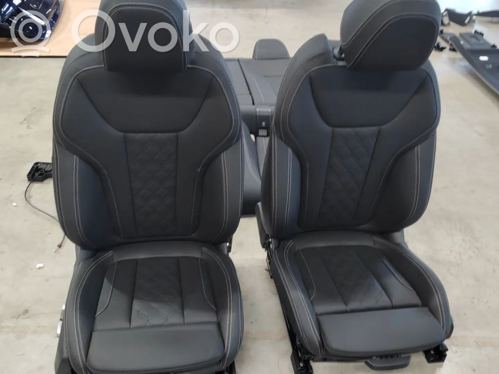 BMW 4 G22 G23 G24 G26 Set interni