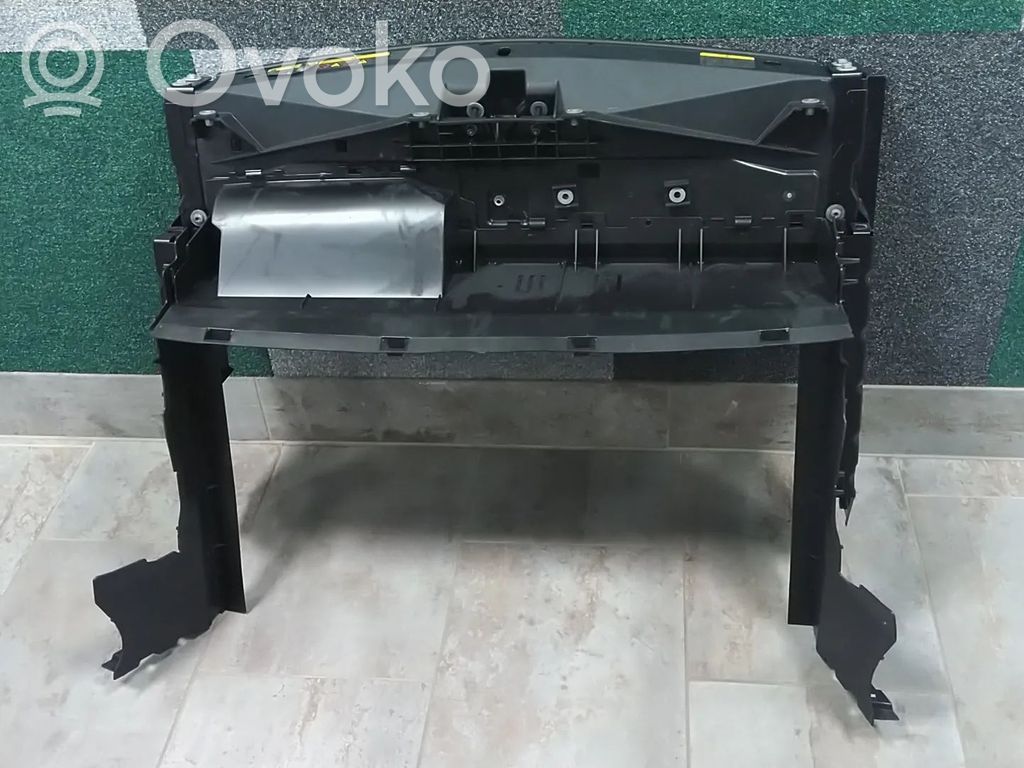 Pas przedni   7T0805588A,7T0805475A,7T0805476A,7T0805588B,7T0805898A