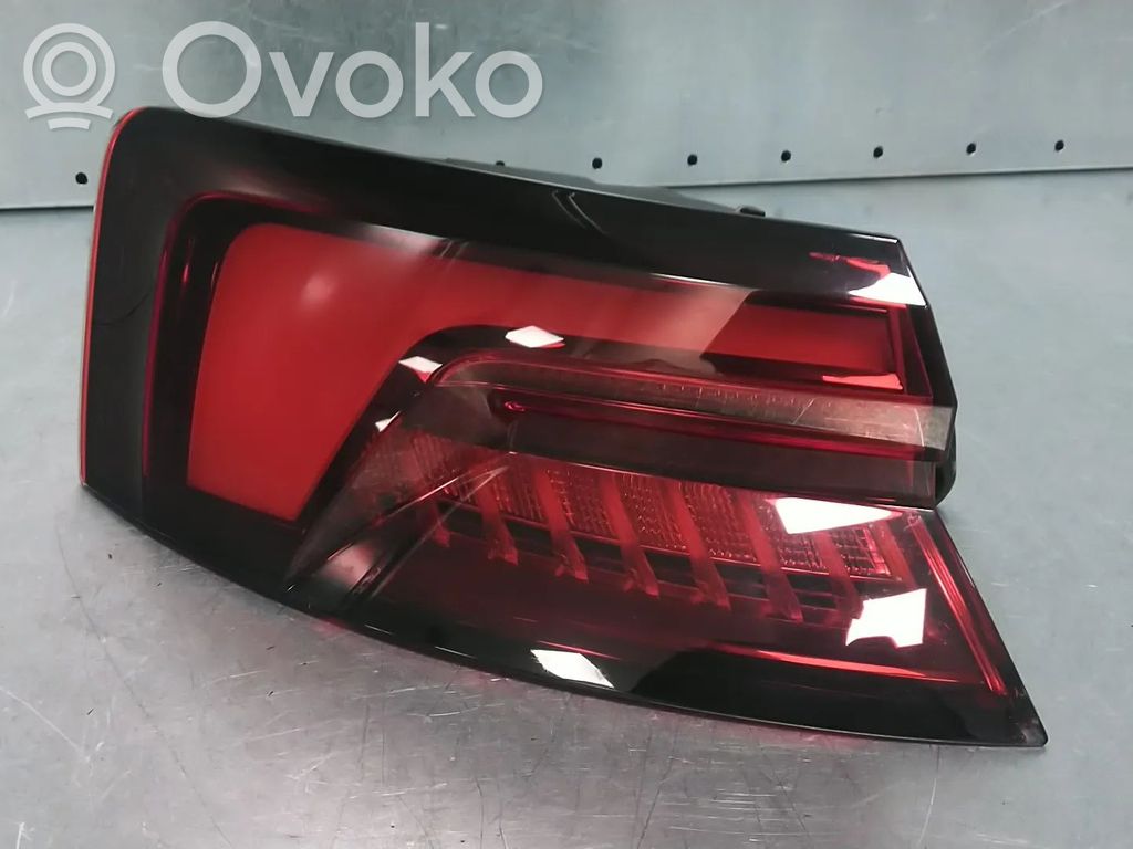 Audi A5 Rückleuchte Heckleuchte 