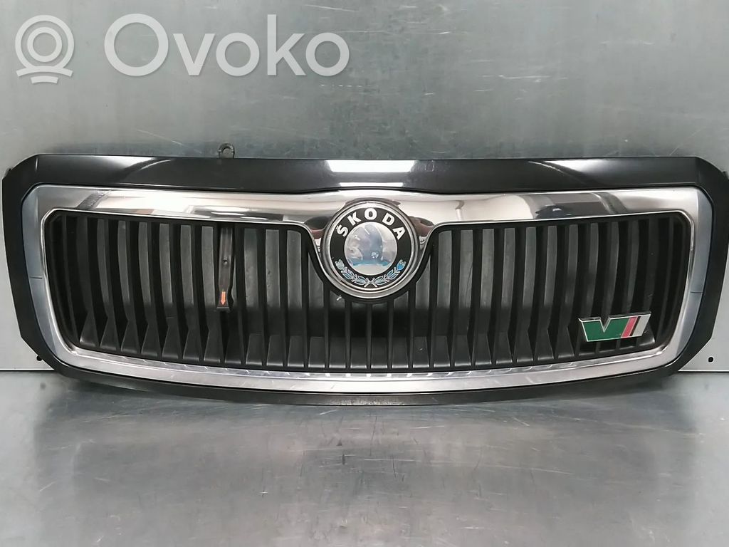 Skoda Fabia Mk1 (6Y) Grille calandre supérieure de pare-chocs avant 