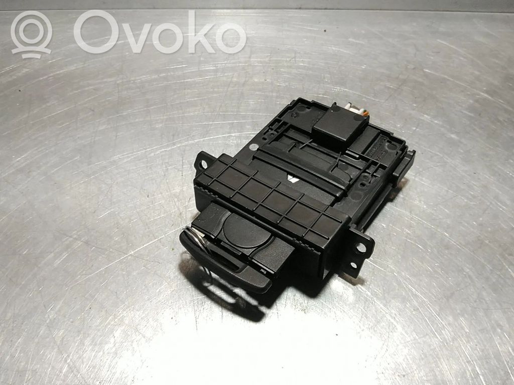 Renault Koleos I Ignition key card reader 