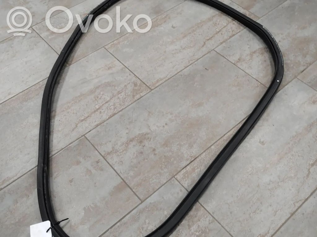 Opel Astra L Gumowa uszczelka drzwi tylnych