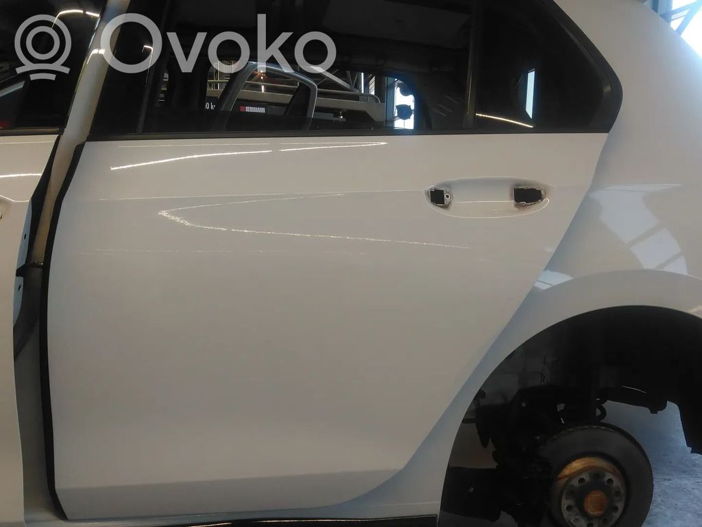 Volkswagen Golf VIII Puerta trasera