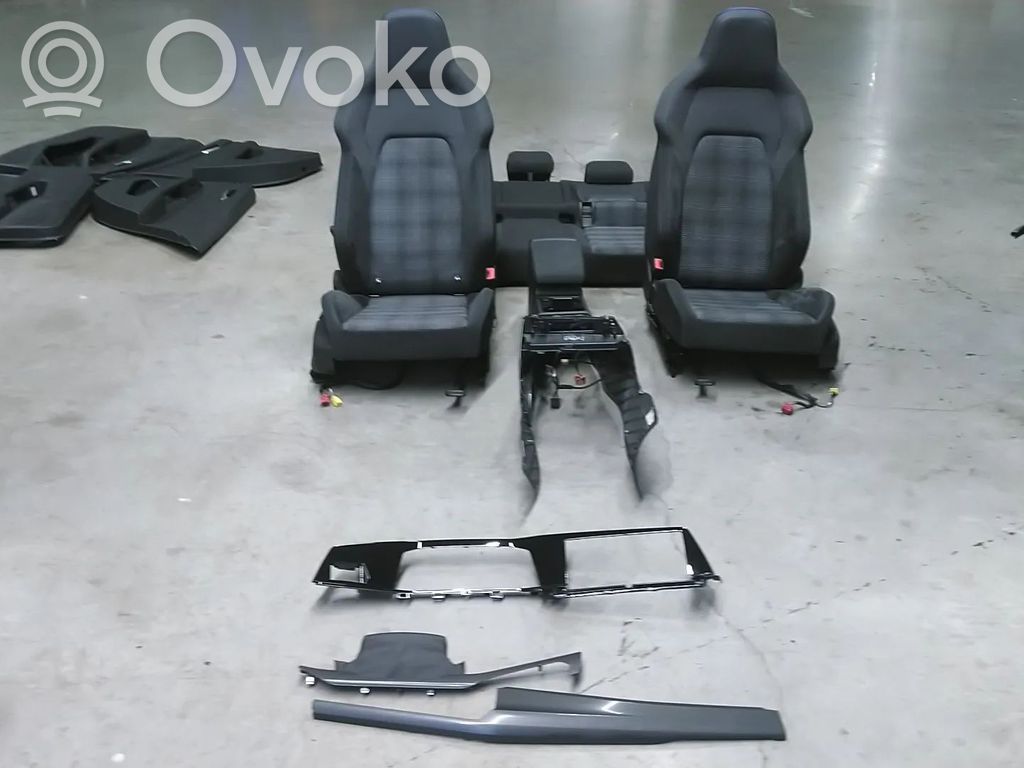 Interior set