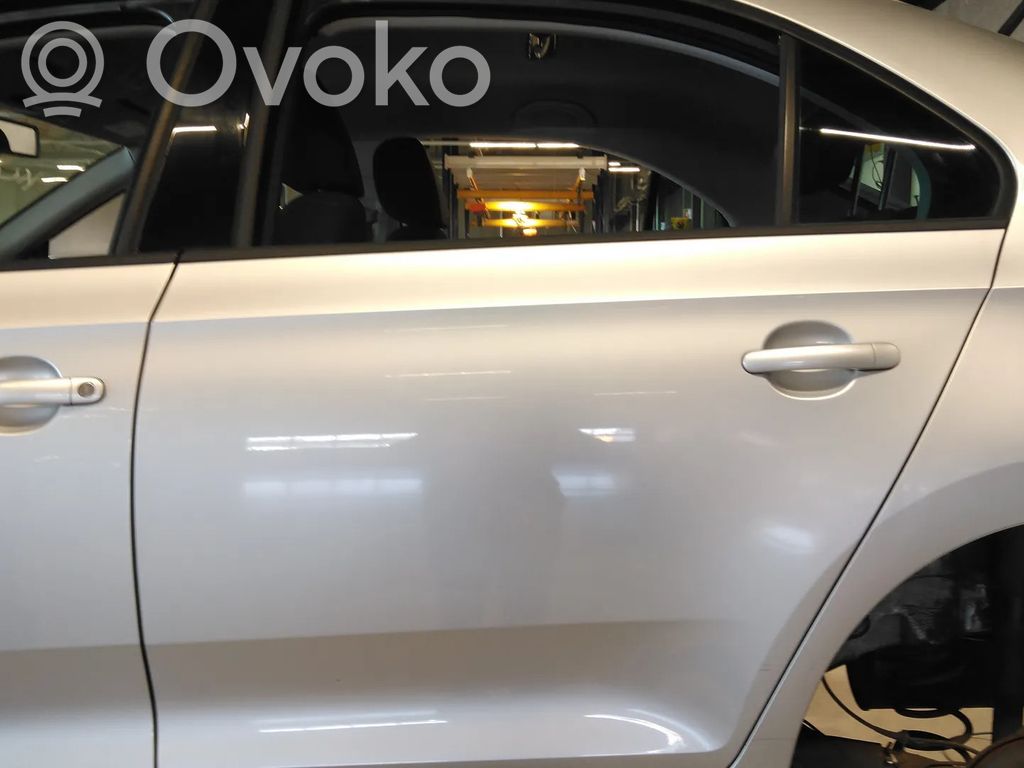 Skoda Rapid (NH) Porte arrière