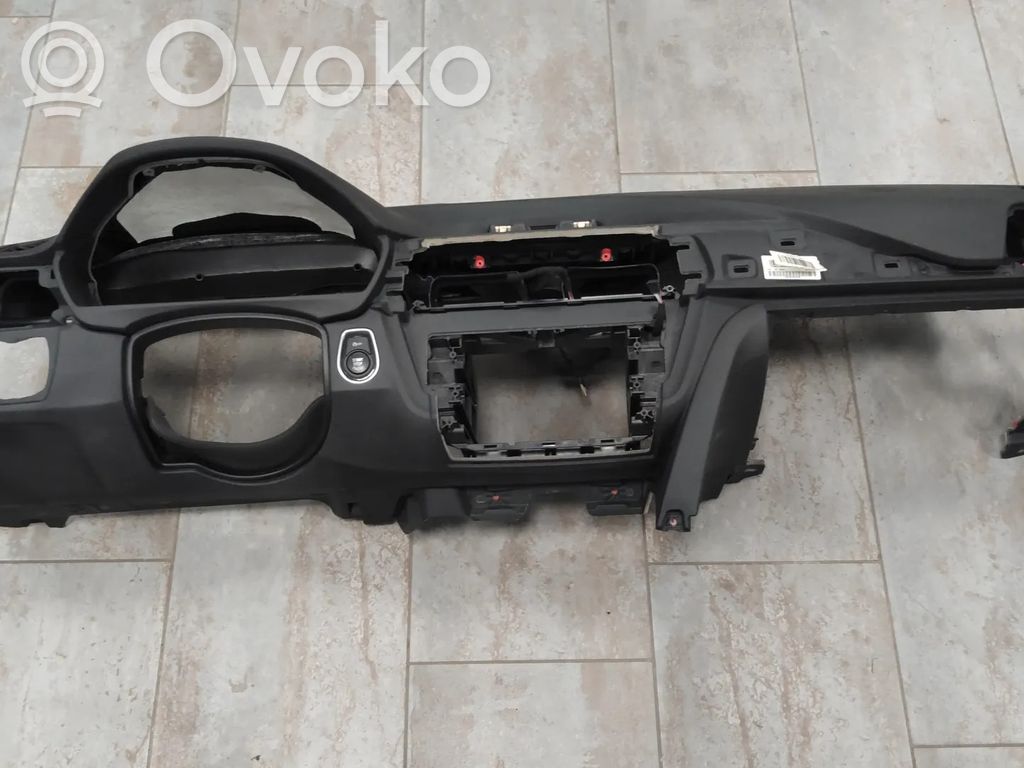 BMW 3 F30 F35 F31 Panelė 