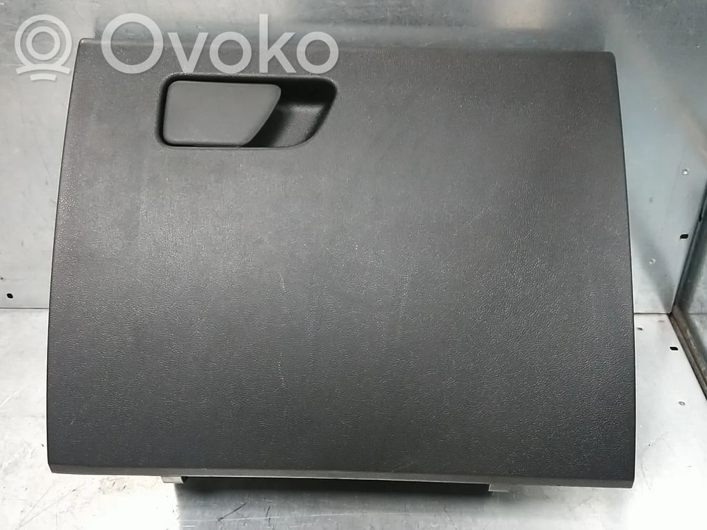 Ford Fiesta Handschuhfach komplett 