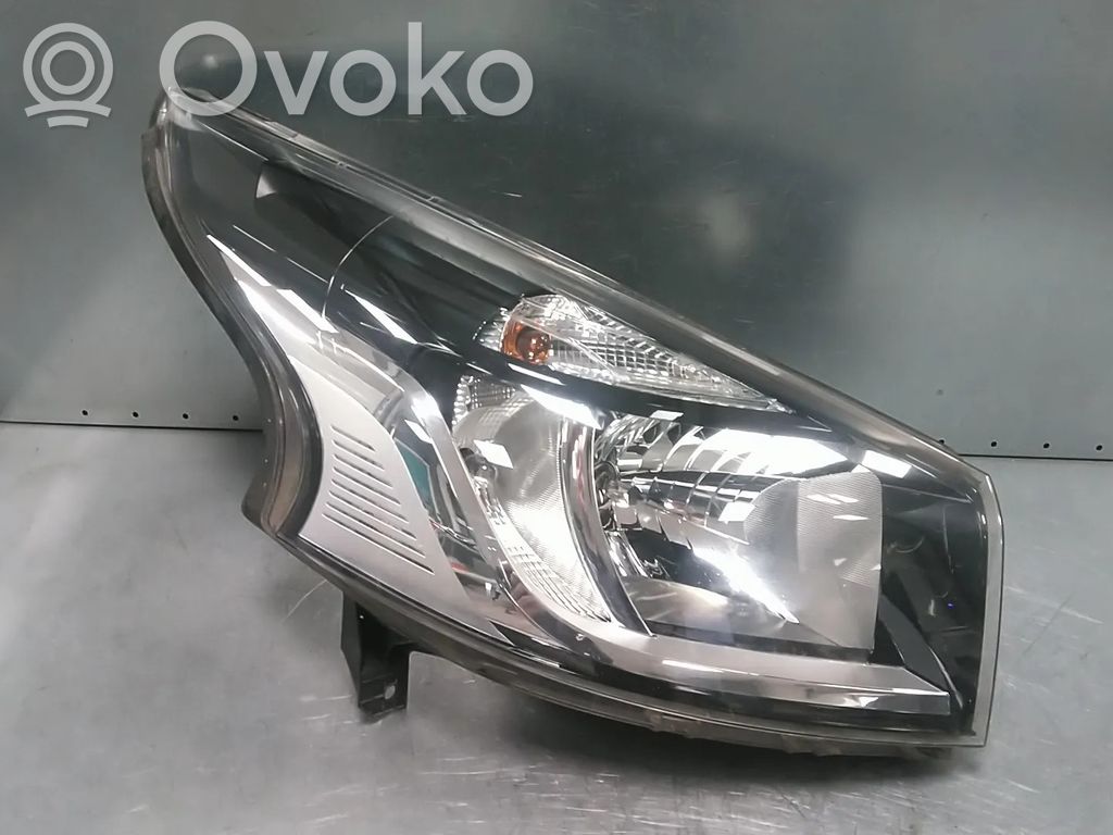Renault Trafic III (X82) Scheinwerfer 
